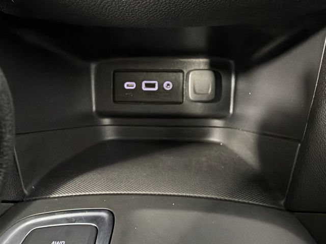 Used 2023 Chevrolet Equinox LT AWD/4WD image 39