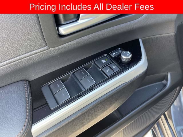 Used 2025 Toyota Sienna Platinum AWD/4WD image 21