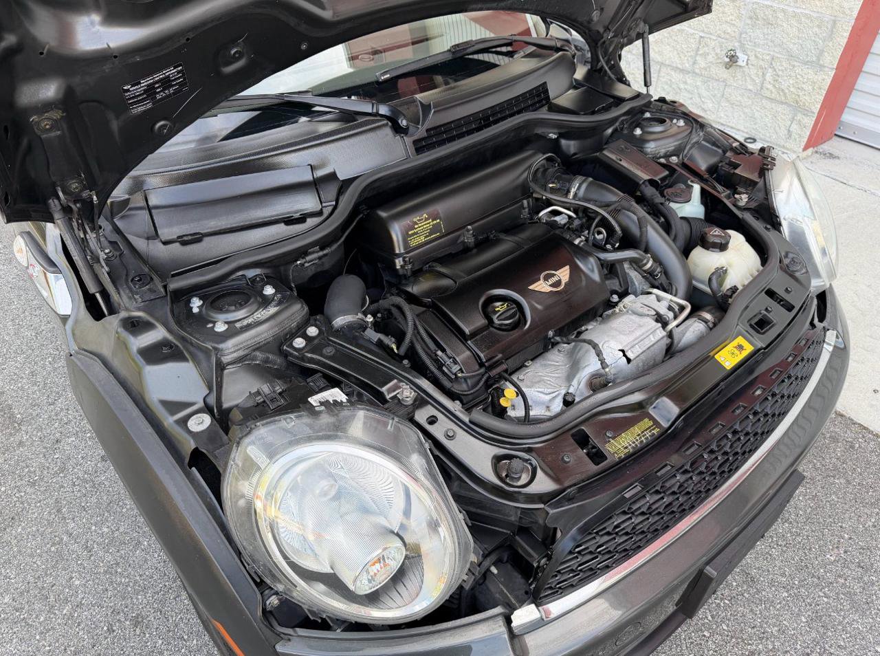 Used 2014 MINI Cooper S image 17