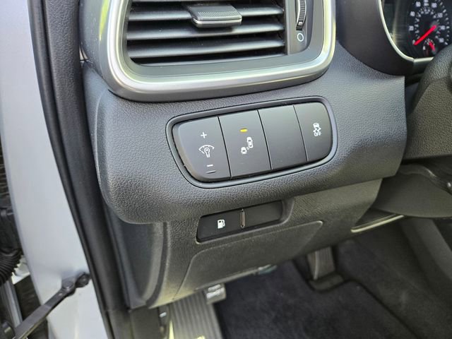 Used 2019 Kia Sorento LX w/ Option Group 020 AWD/4WD image 14
