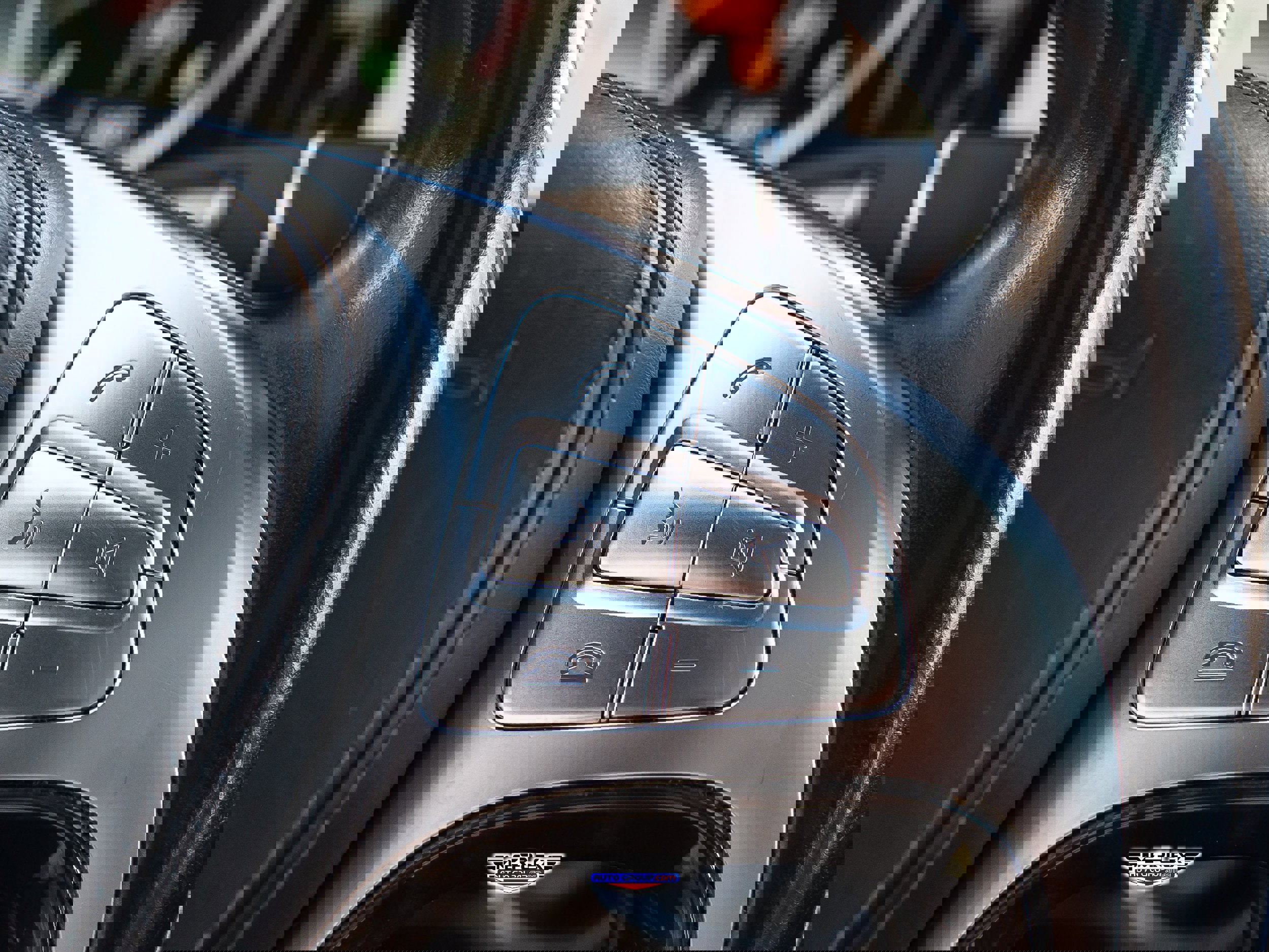 Used 2015 Mercedes-Benz S 550 4MATIC Sedan image 25