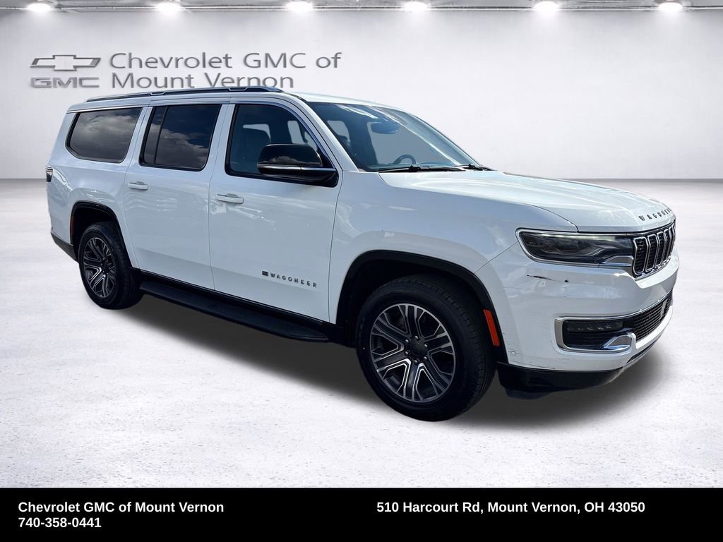 Used 2024 Jeep Wagoneer L Series II w/ Flexible Seating Group AWD/4WD image 8