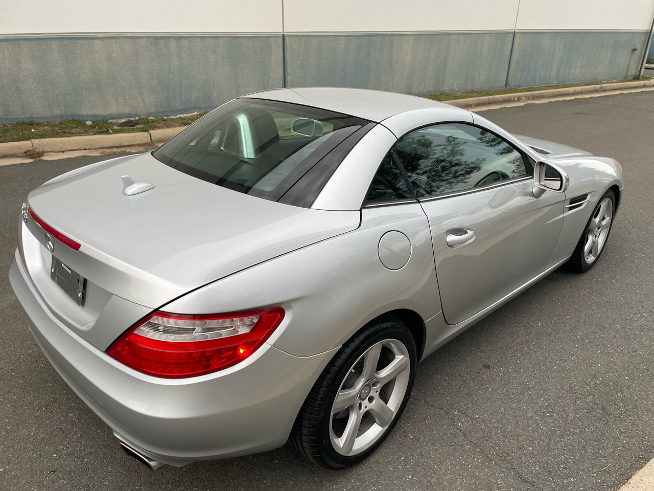 Used 2013 Mercedes-Benz SLK 250 image 9