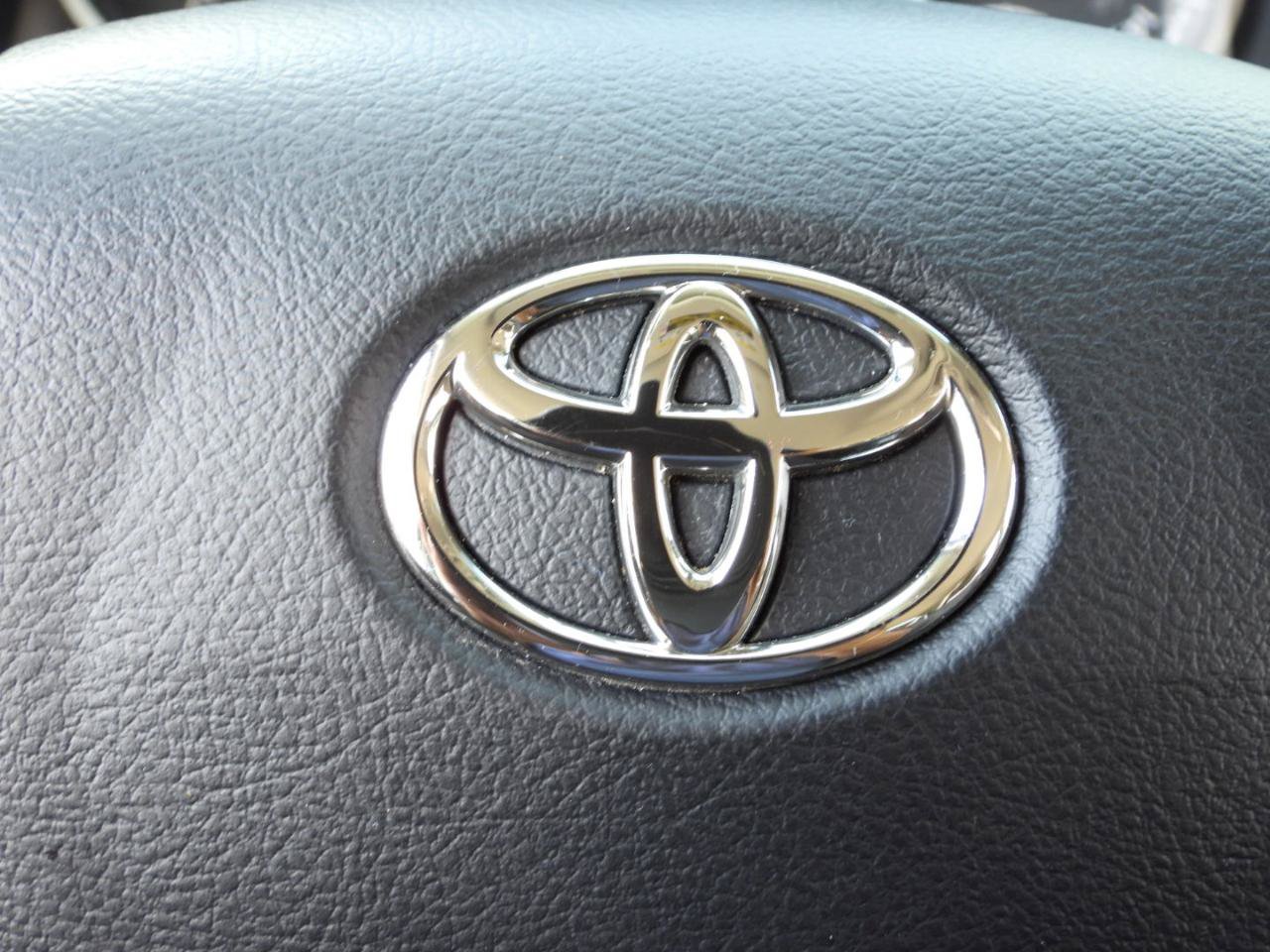 Used 2022 Toyota Tacoma SR5 w/ Technology Package RWD image 73