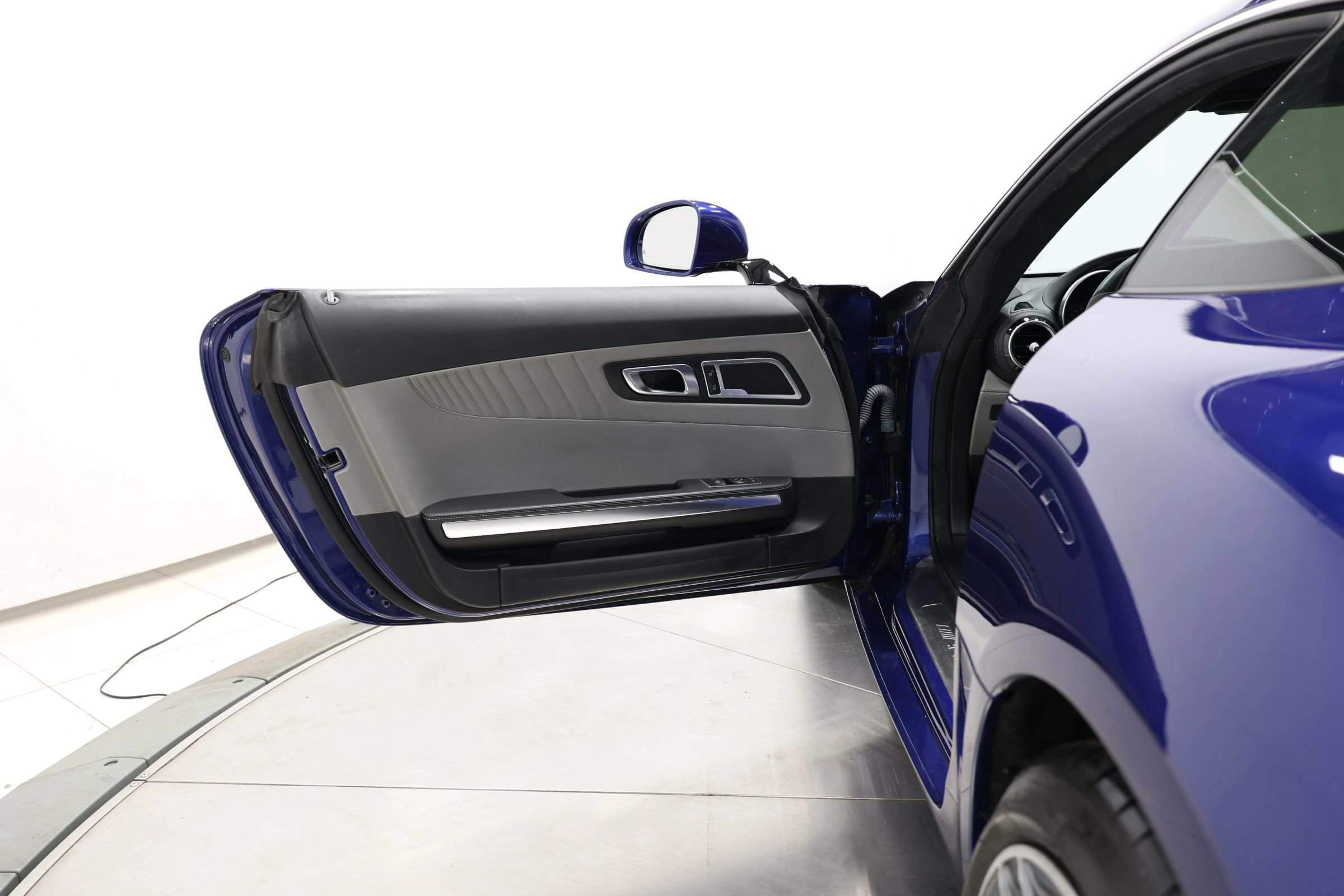 Used 2016 Mercedes-Benz AMG GT S image 9