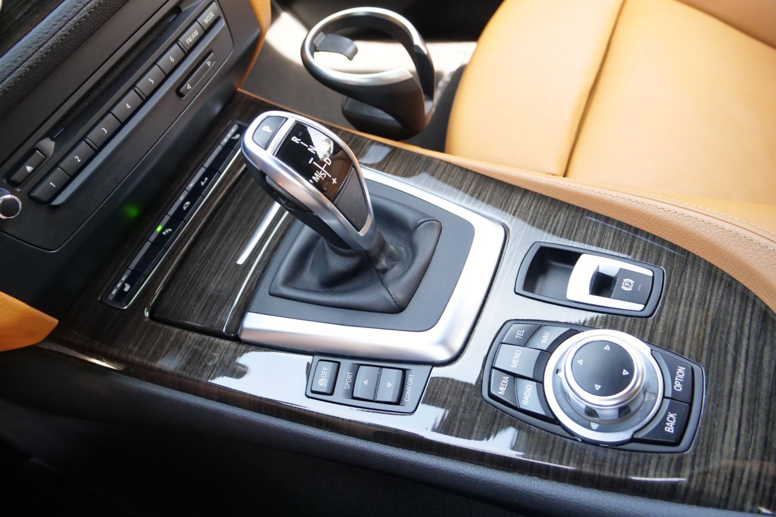 Used 2015 BMW Z4 sDrive35is image 17