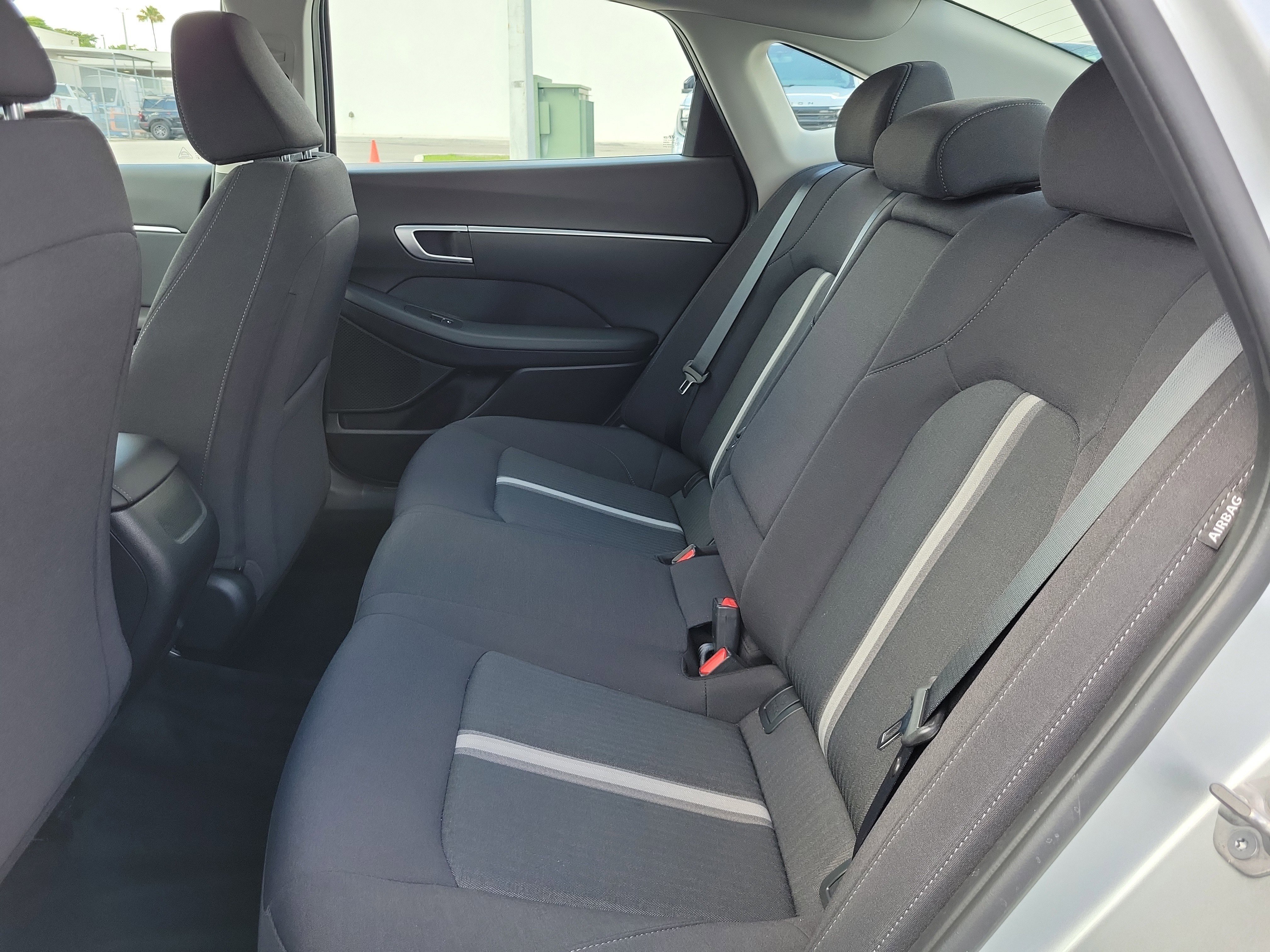 Used 2025 Hyundai Sonata SEL FWD image 13