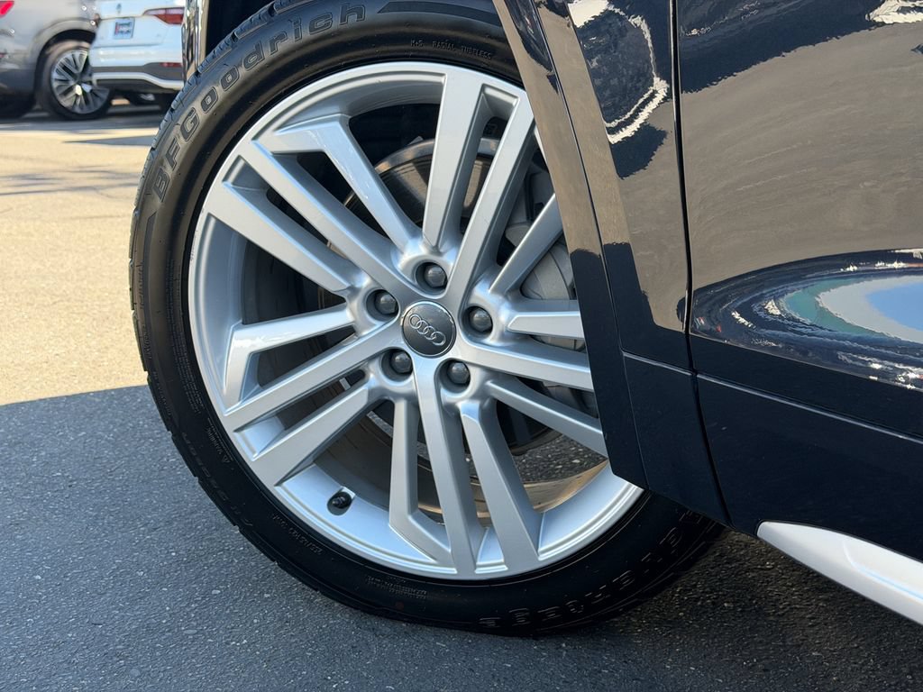 Used 2018 Audi Q5 Prestige AWD/4WD image 11