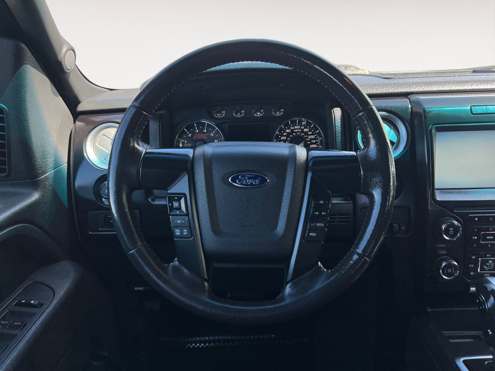 Used 2014 Ford F150 FX4 w/ Equipment Group 402A Luxury image 12