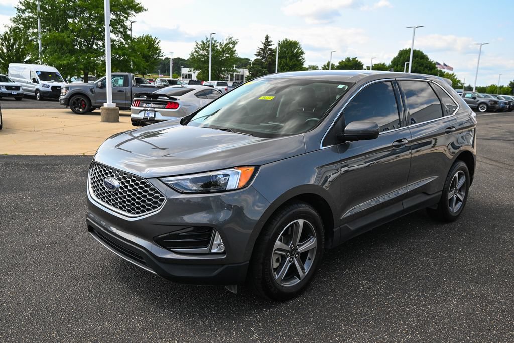 Used 2024 Ford Edge SEL w/ Convenience Package AWD/4WD image 9