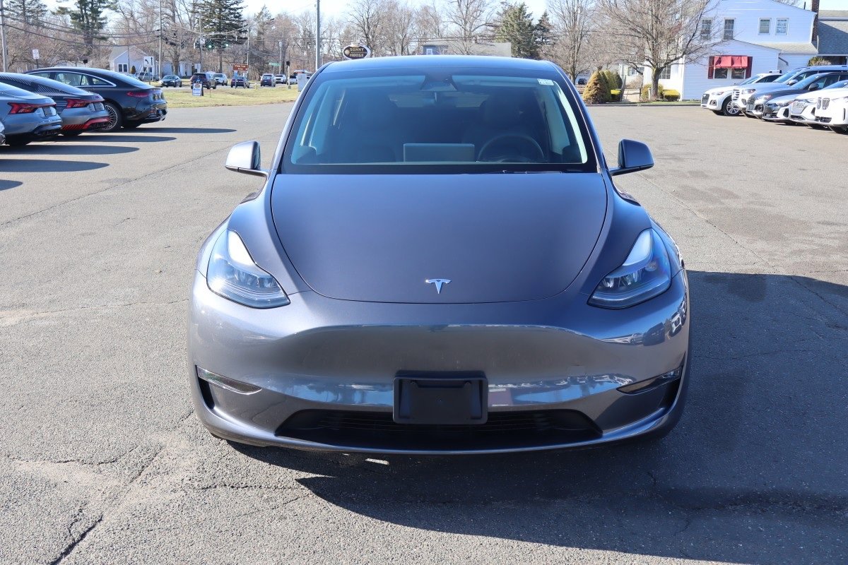 Used 2023 Tesla Model Y Long Range image 2
