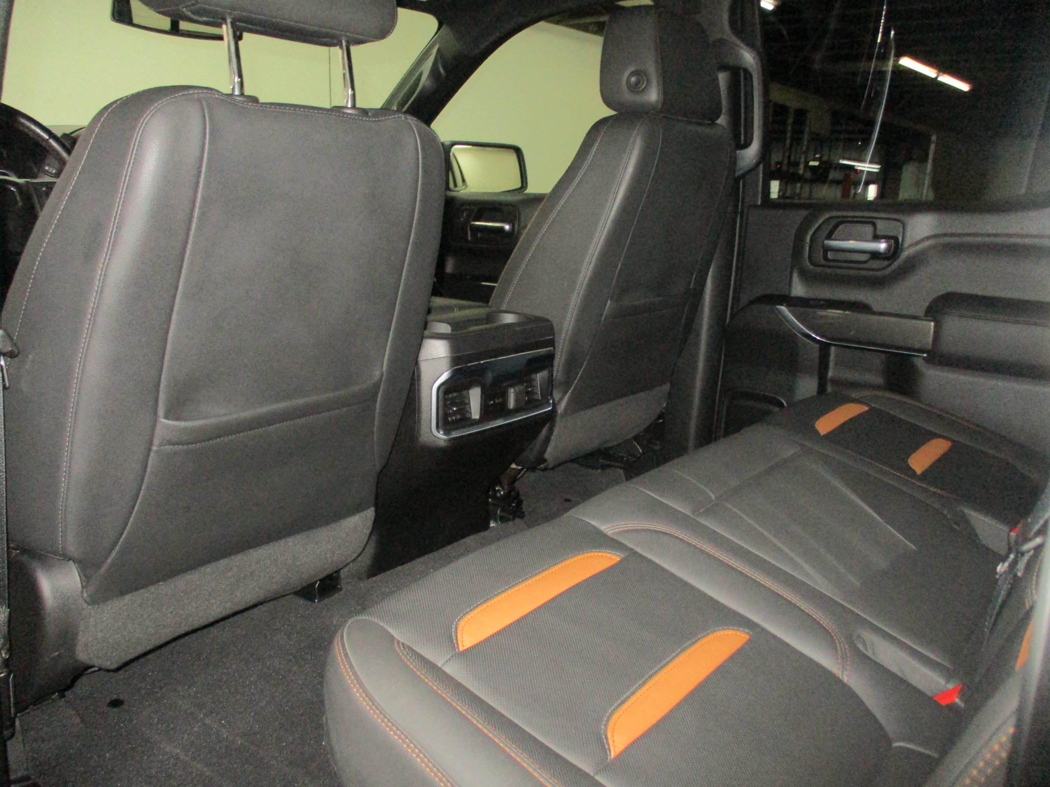 Certified 2022 GMC Sierra 1500 AT4 w/ AT4 Premium Package AWD/4WD image 21