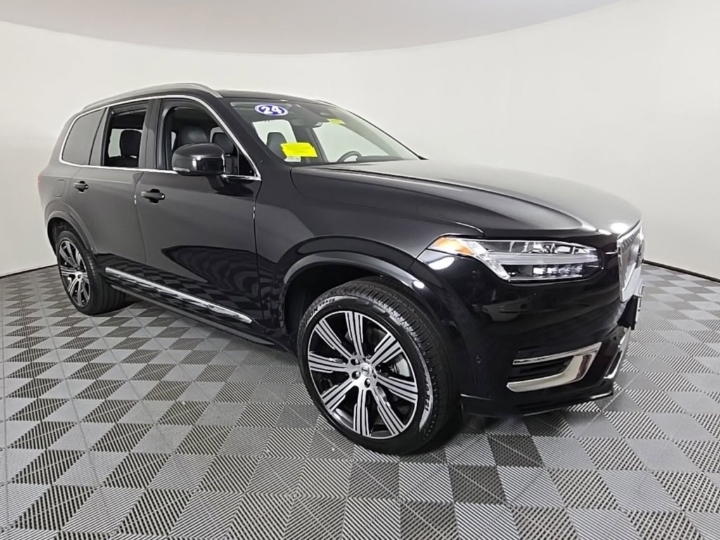 Certified 2024 Volvo XC90 T8 Ultimate w/ Lounge Package image 6