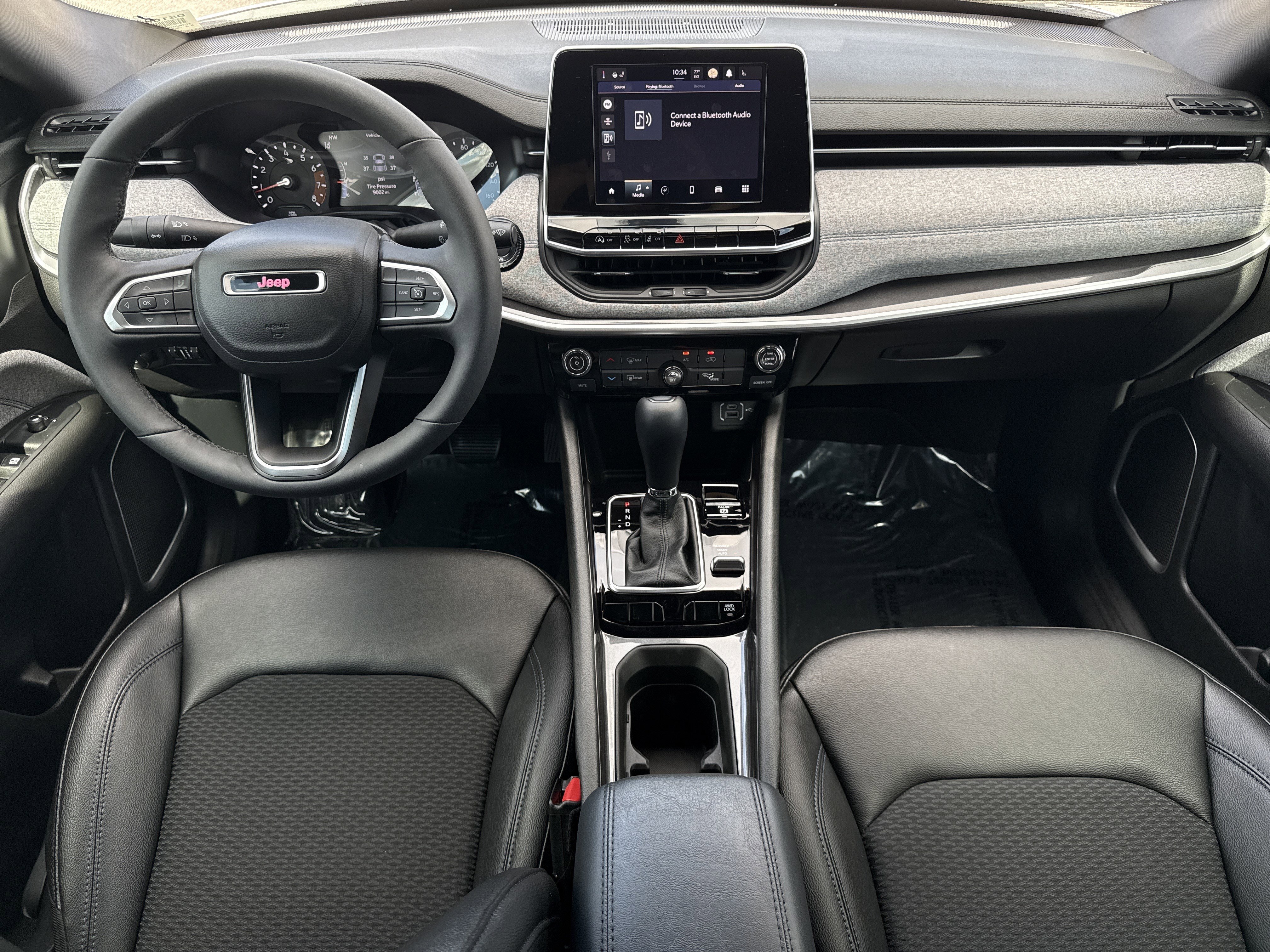Used 2025 Jeep Compass Latitude image 26