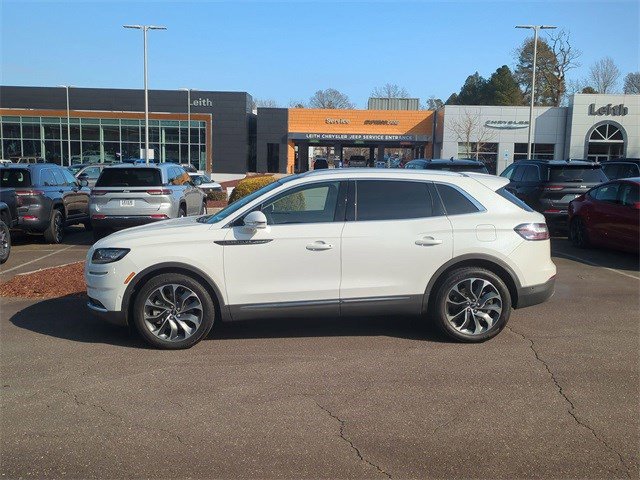 Used 2021 Lincoln Nautilus Reserve w/ Equipment Group 201A image 8