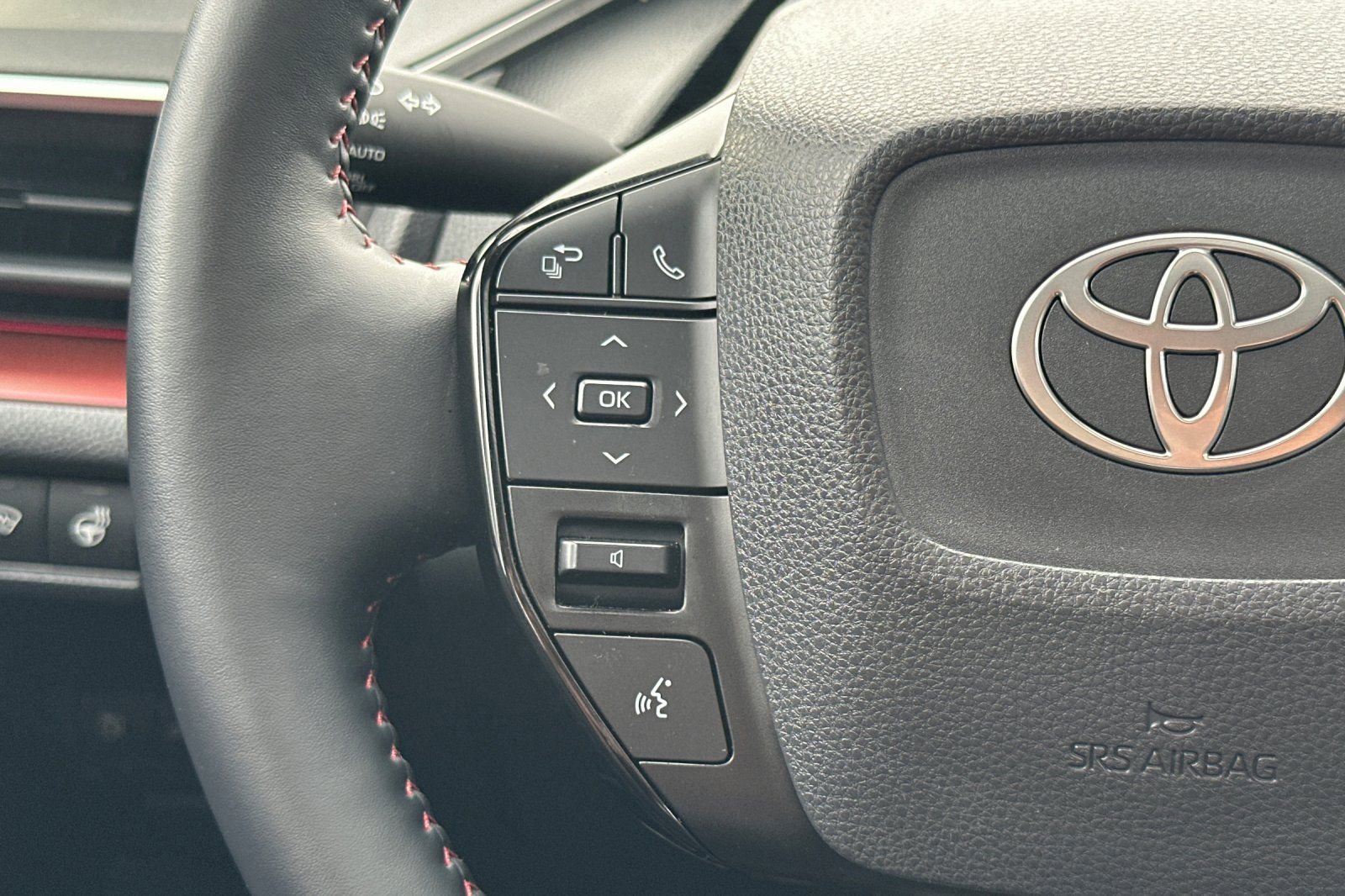 Certified 2024 Toyota Prius Prime Premium image 28