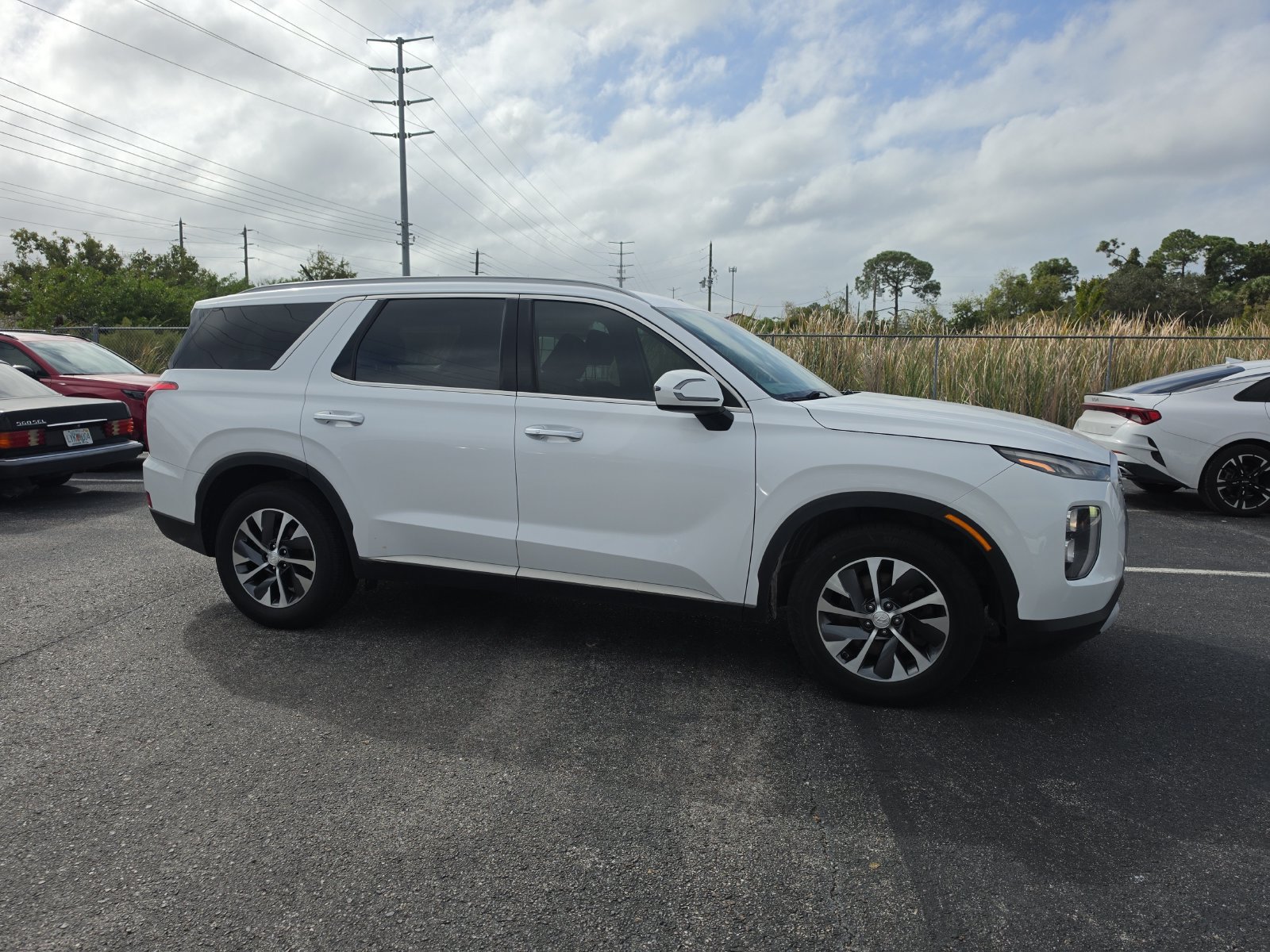 Used 2020 Hyundai Palisade SEL FWD image 2