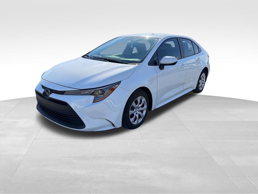 Used 2024 Toyota Corolla LE FWD image 4