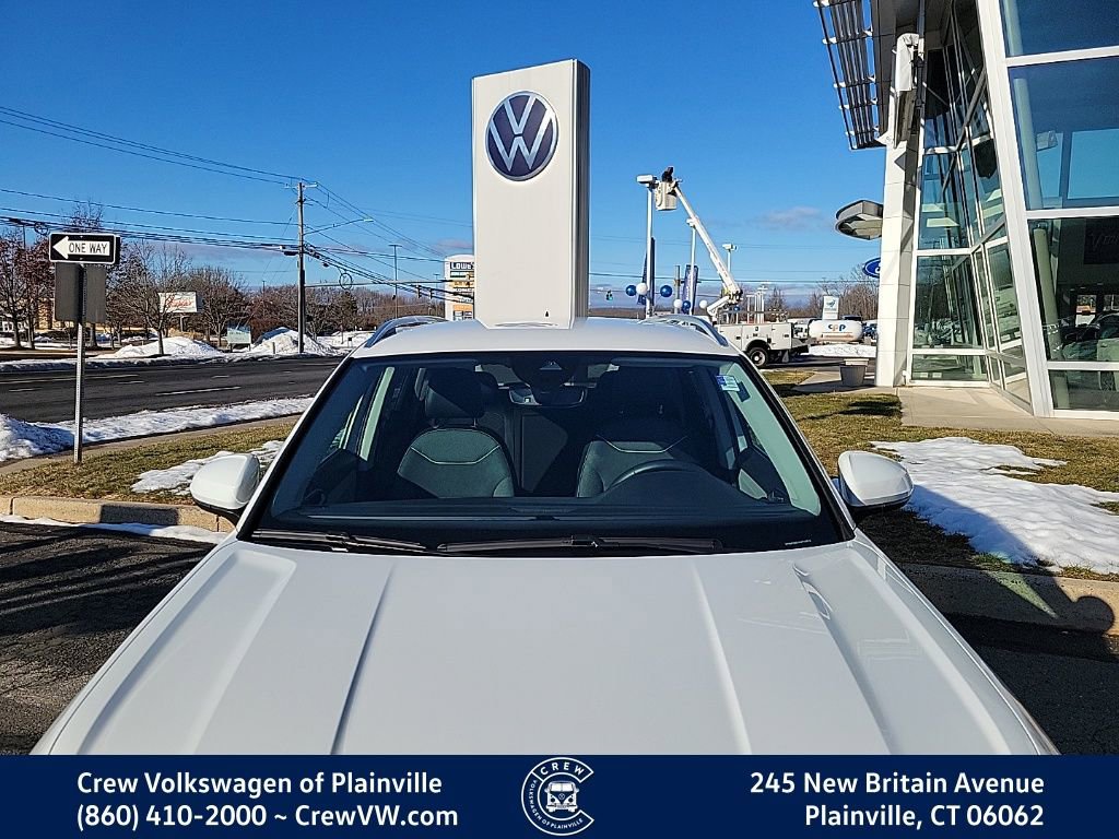 Certified 2023 Volkswagen Taos SE image 23
