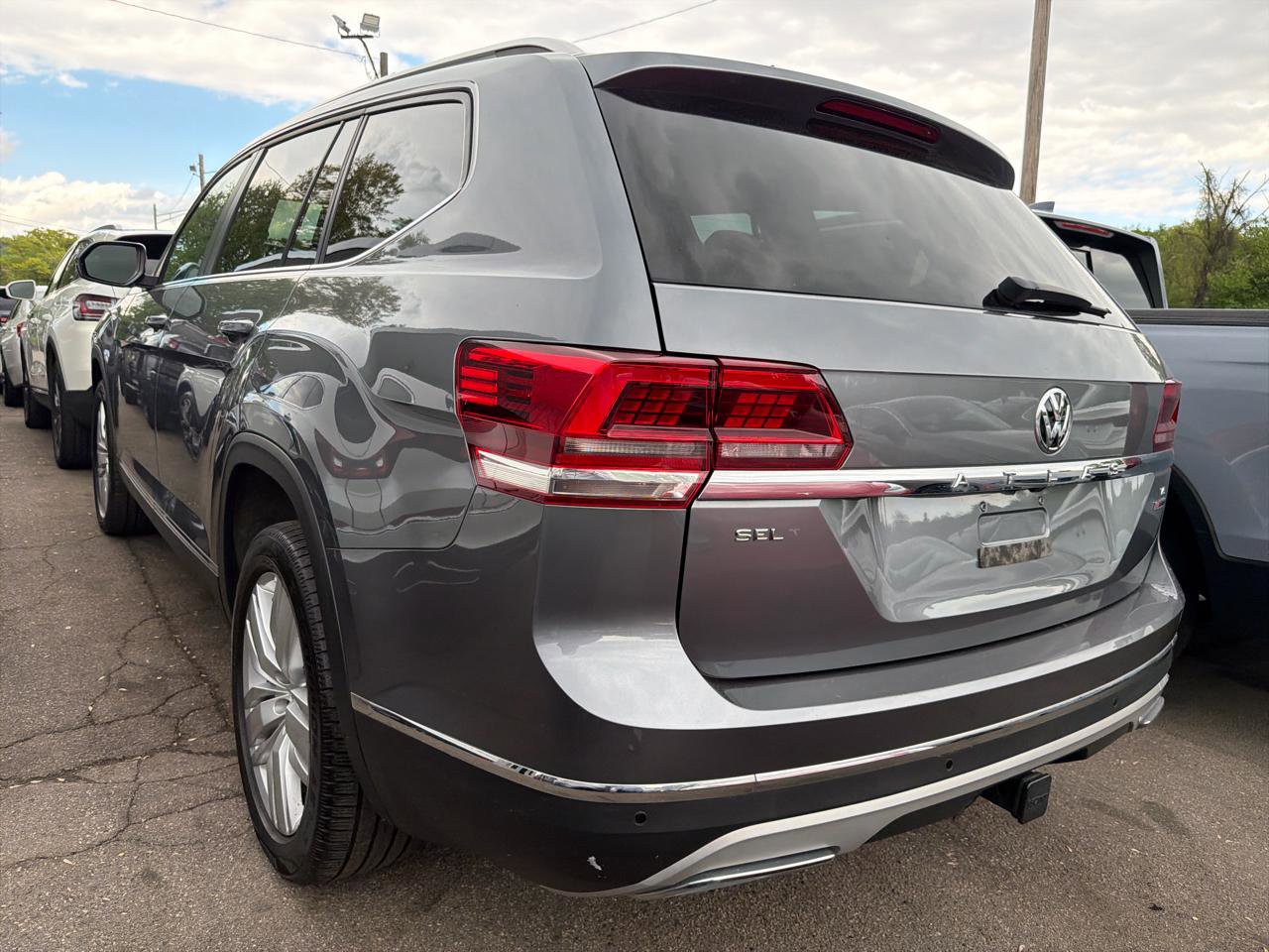 Used 2019 Volkswagen Atlas SEL AWD/4WD image 13