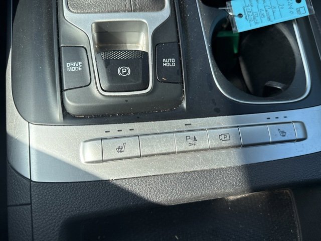 Used 2024 Kia Carnival LX image 27