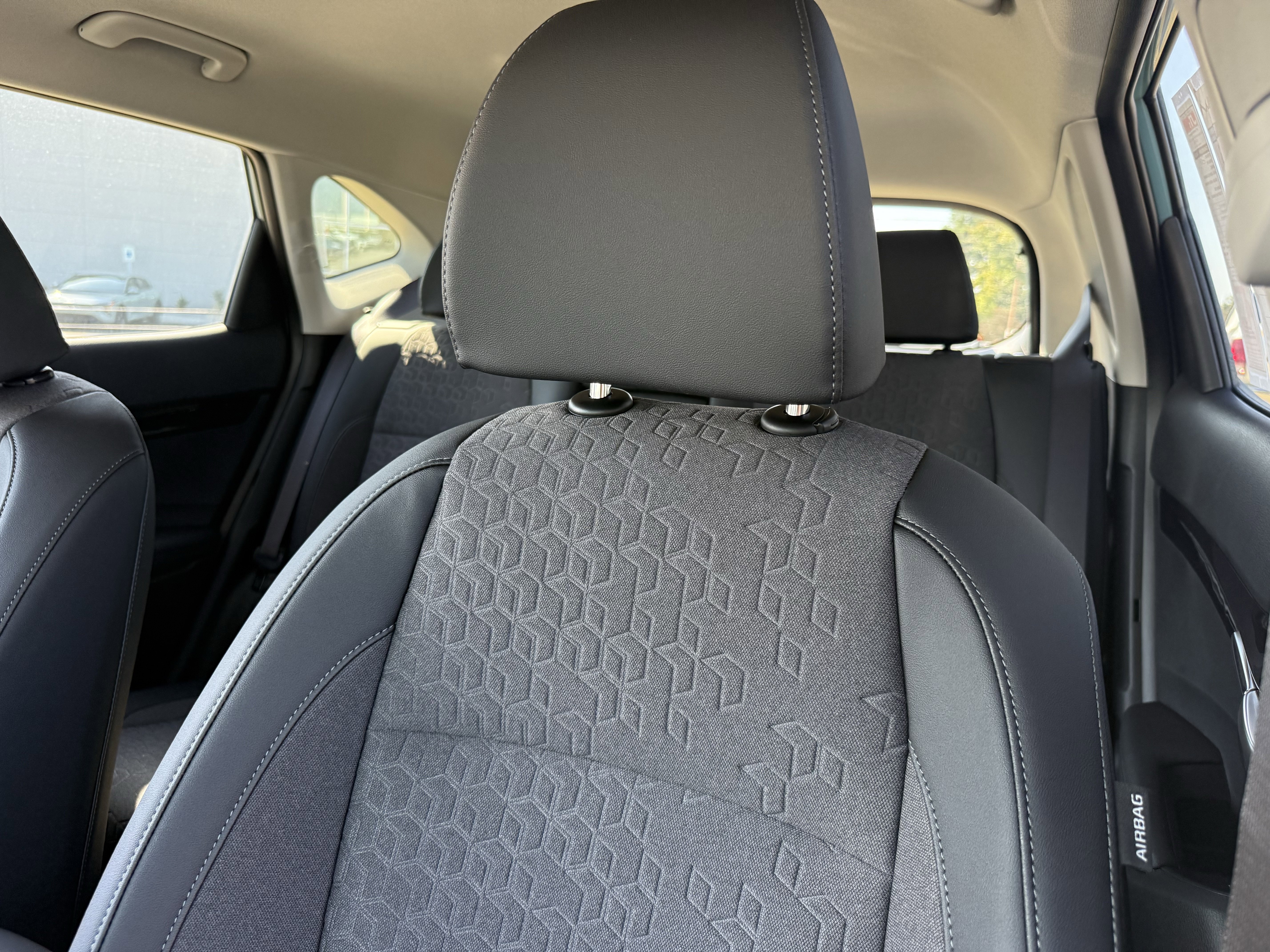 New 2026 Kia Seltos S image 18