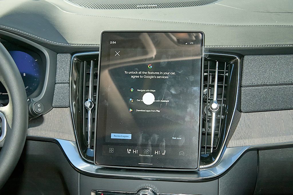 New 2026 Volvo XC90 B5 Ultra w/ Protection Package image 30