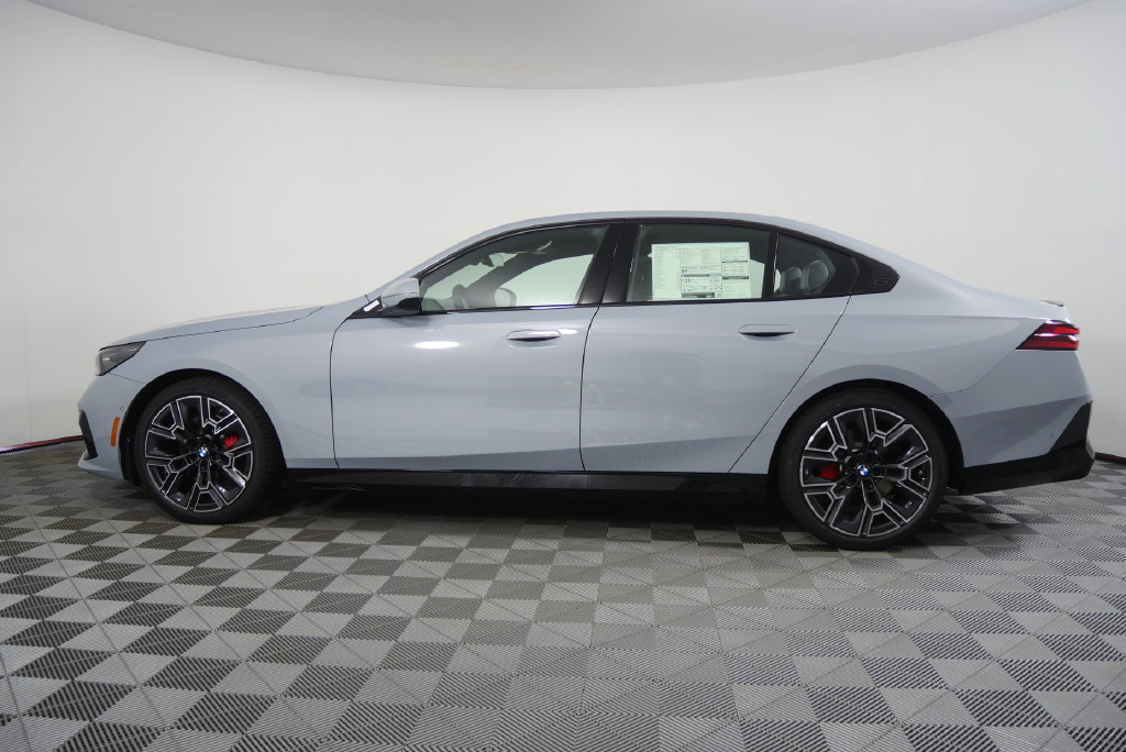New 2027 BMW 530i w/ M Sport Package RWD image 7