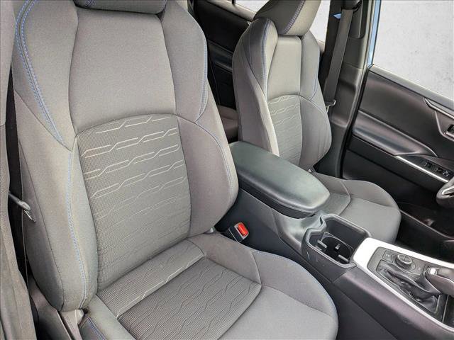 Used 2022 Toyota RAV4 SE w/ Convenience Package AWD/4WD image 19