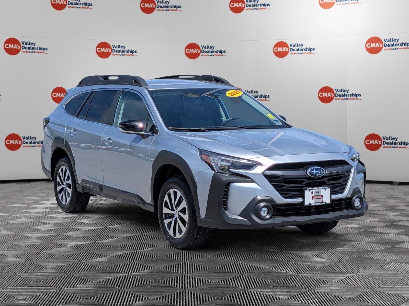 Certified 2025 Subaru Outback Premium AWD/4WD image 3