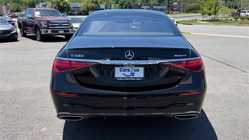 Used 2023 Mercedes-Benz S 580 4MATIC Sedan image 5