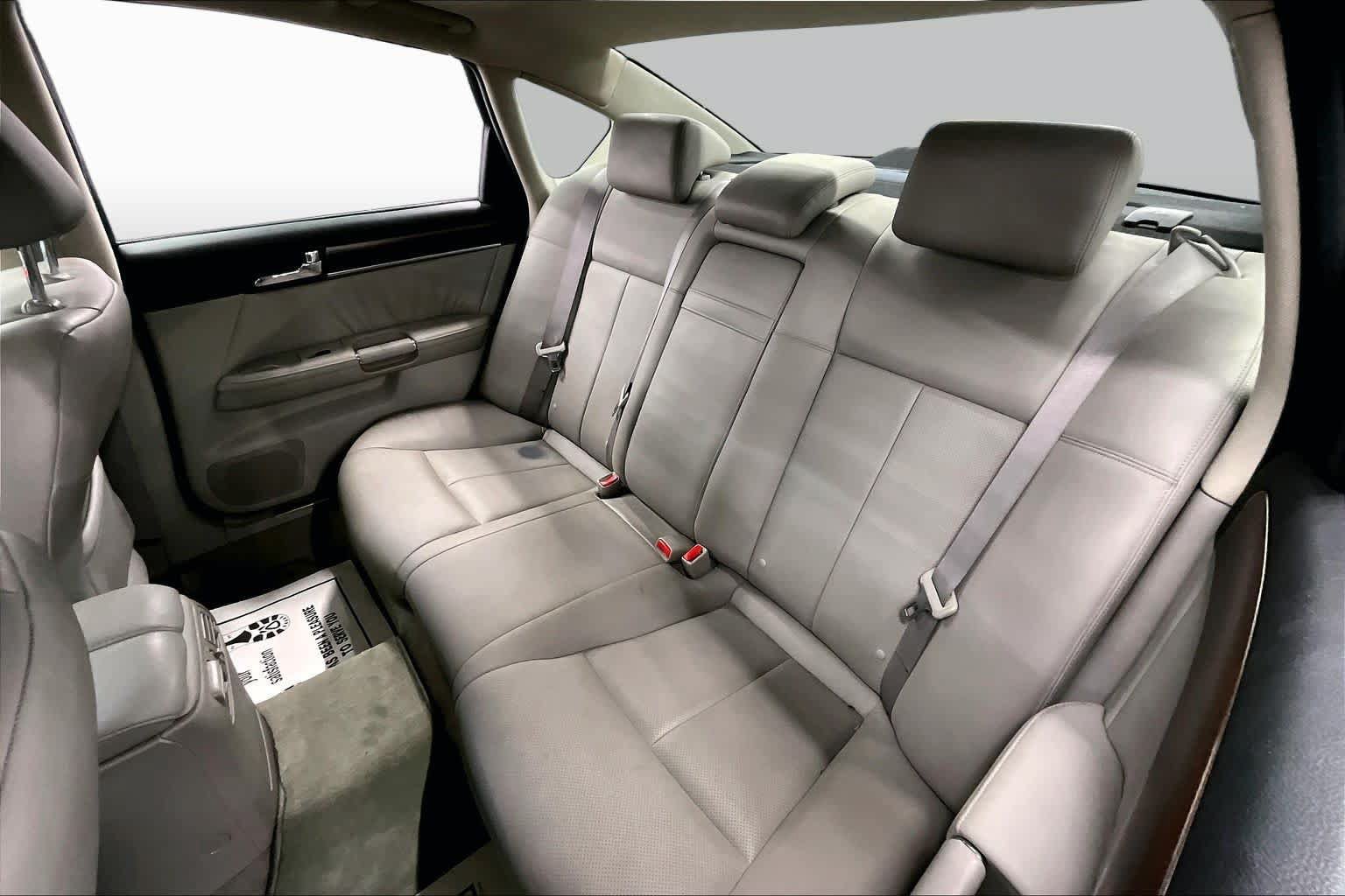 Used 2010 INFINITI M35 w/ Technology Pkg RWD image 19