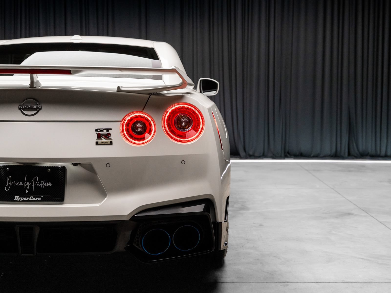 Used 2024 Nissan GT-R w/ Floor Mat Package AWD/4WD image 41