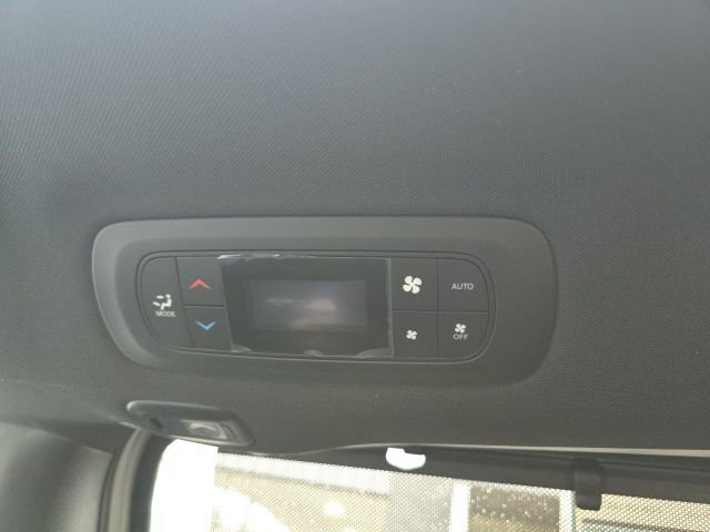 New 2026 Chrysler Pacifica Select image 28