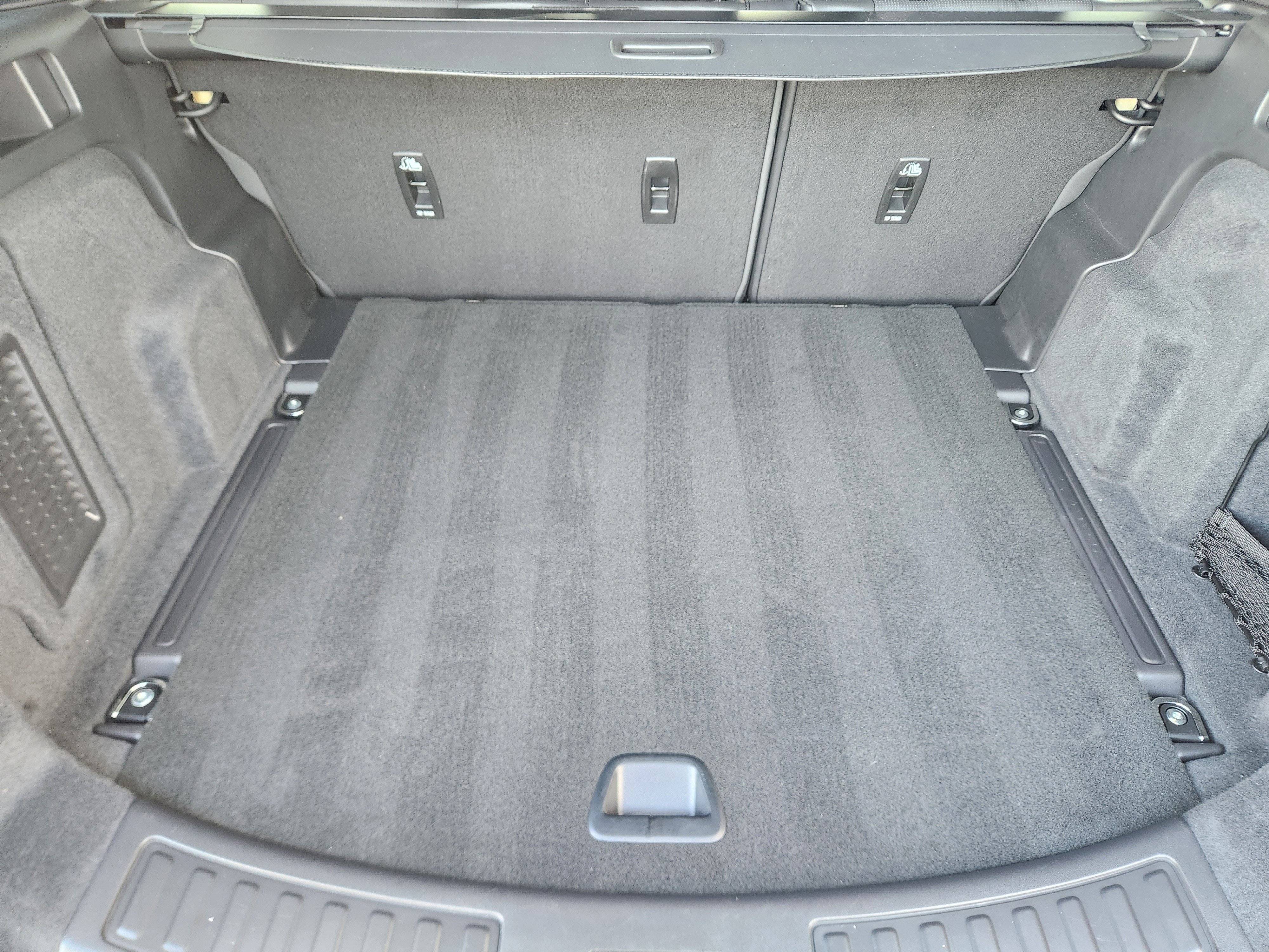 Used 2025 Land Rover Discovery Sport Dynamic SE image 35