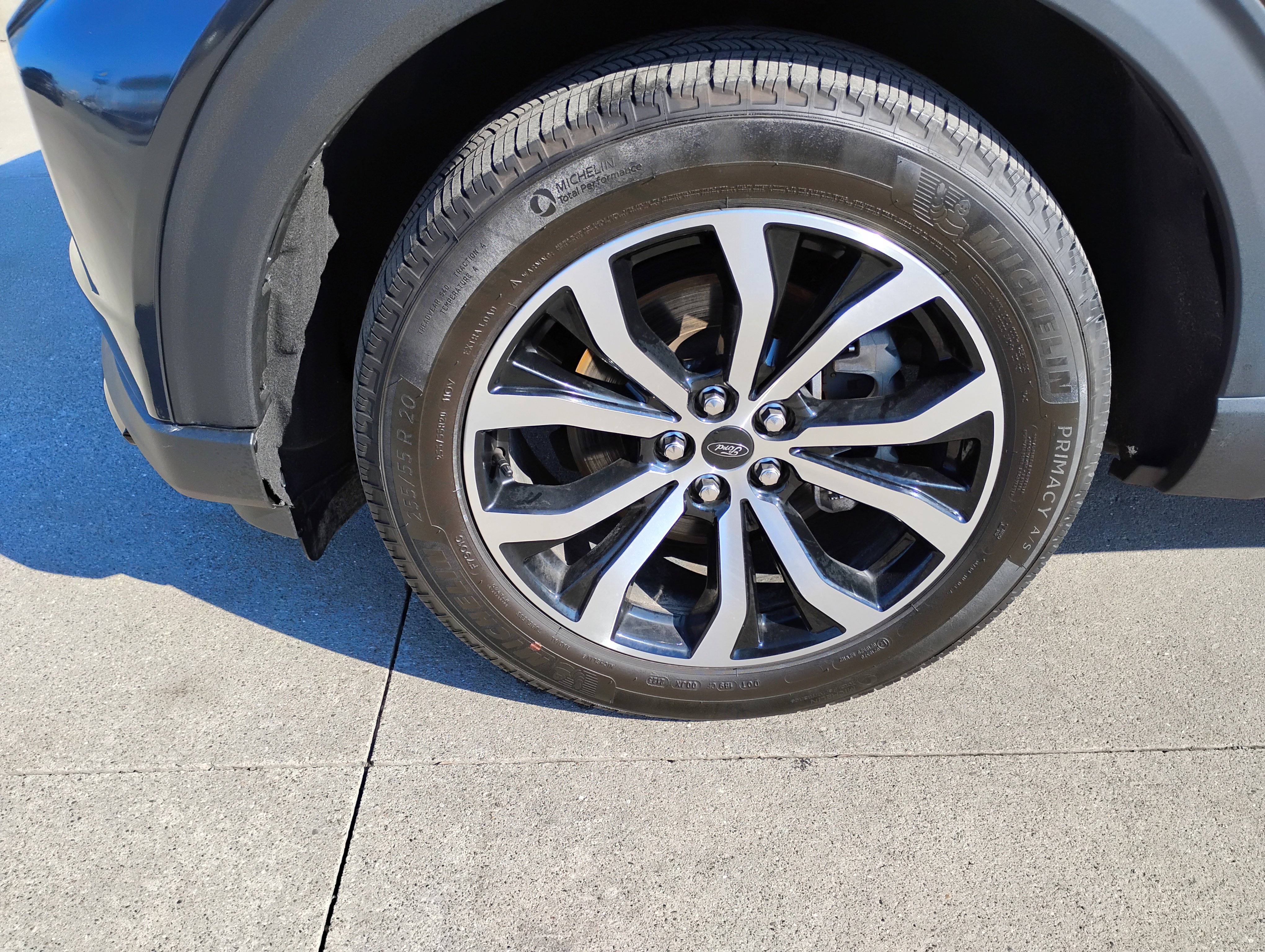 Used 2023 Ford Explorer ST-Line image 23