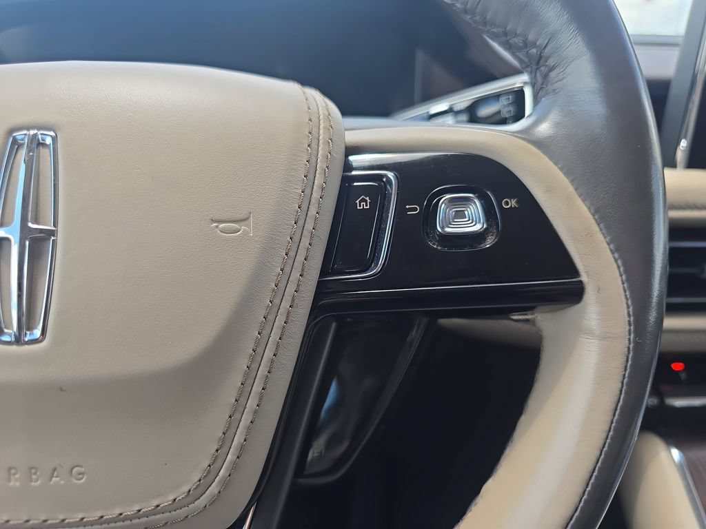Used 2022 Lincoln Aviator Reserve w/ Equipment Group 201A AWD/4WD image 19