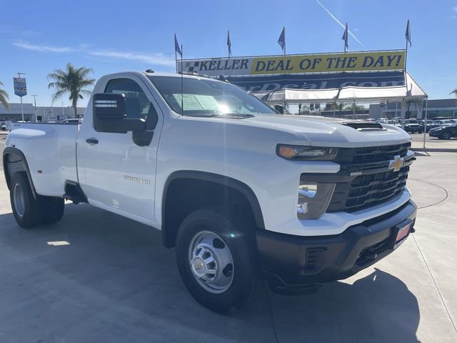 Used 2024 Chevrolet Silverado 3500 W/T image 2