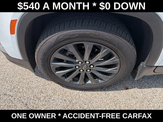 Used 2023 Chevrolet Traverse RS AWD/4WD image 10