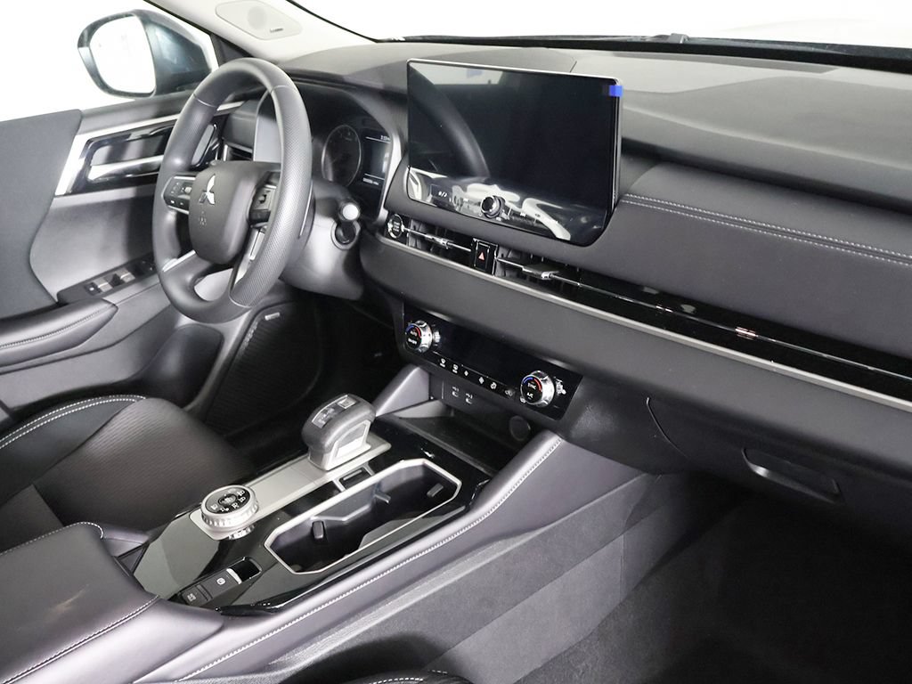 New 2026 Mitsubishi Outlander ES AWD/4WD image 26