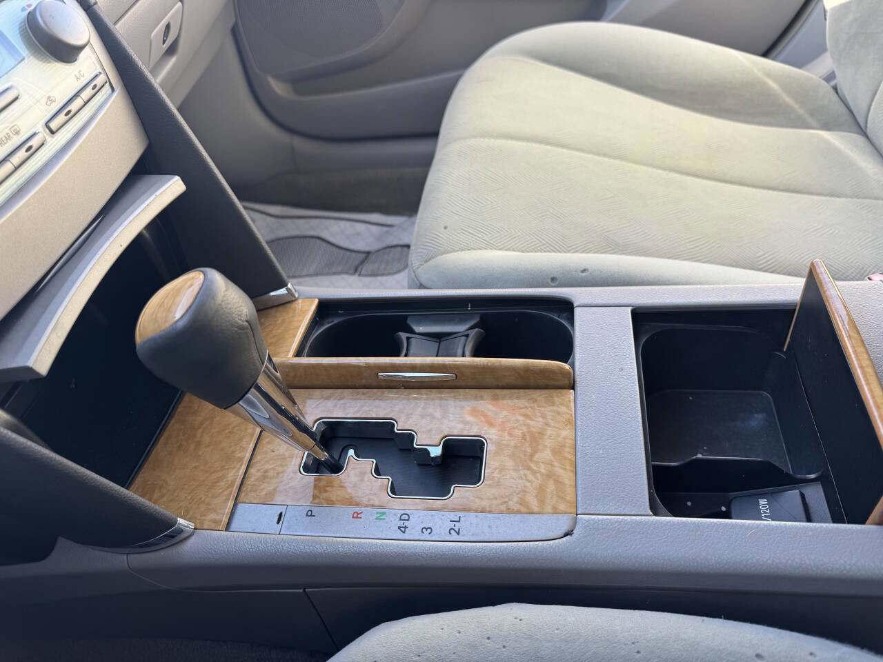 Used 2007 Toyota Camry XLE FWD image 34
