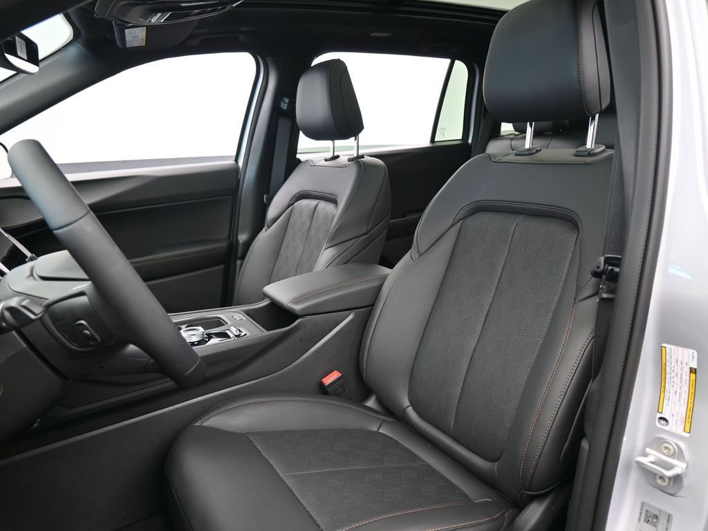 New 2026 Jeep Cherokee Overland image 10