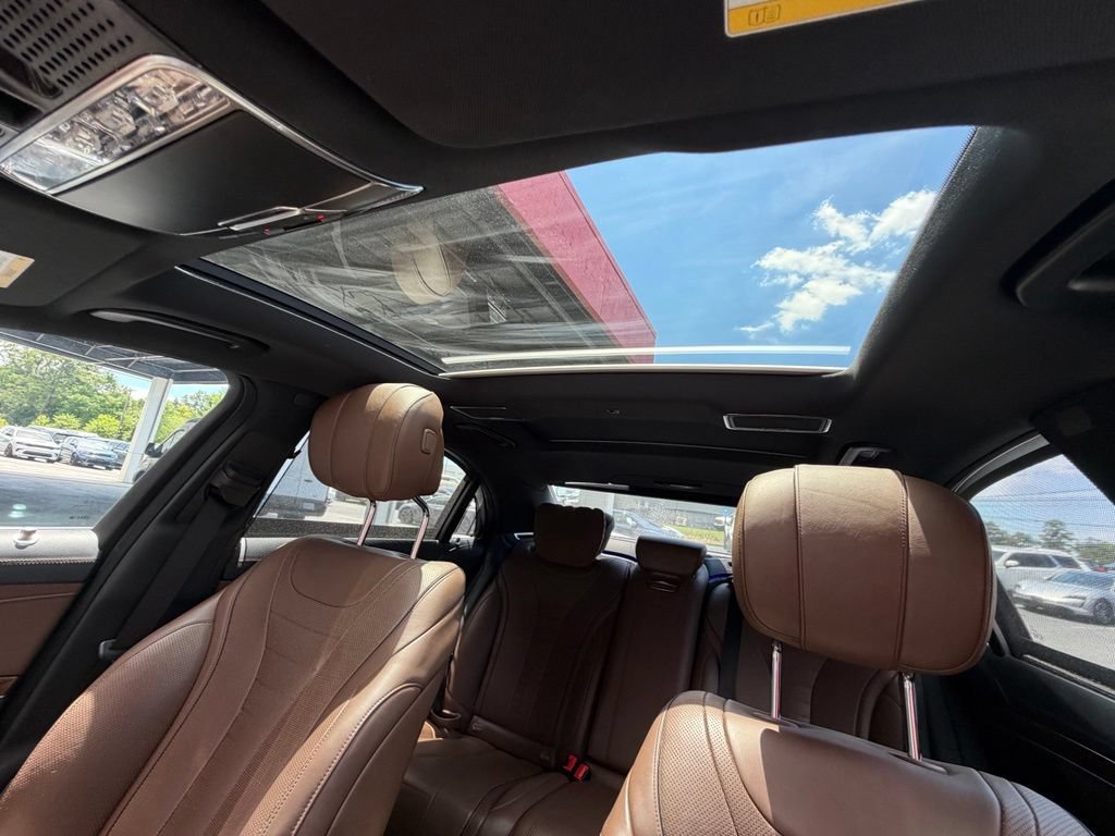 Used 2017 Mercedes-Benz S 550 4MATIC Sedan image 25