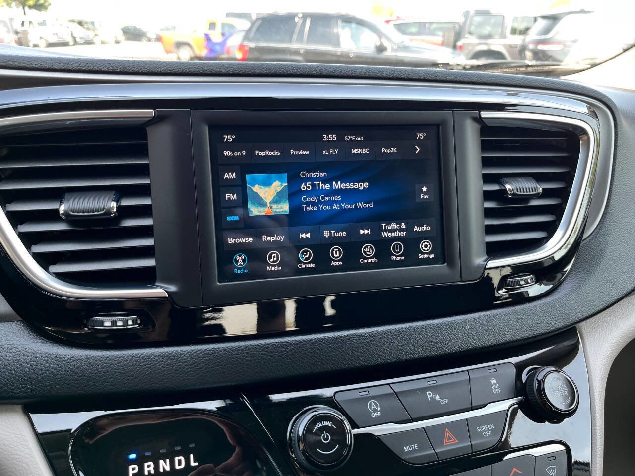 Used 2020 Chrysler Pacifica Touring-L image 26