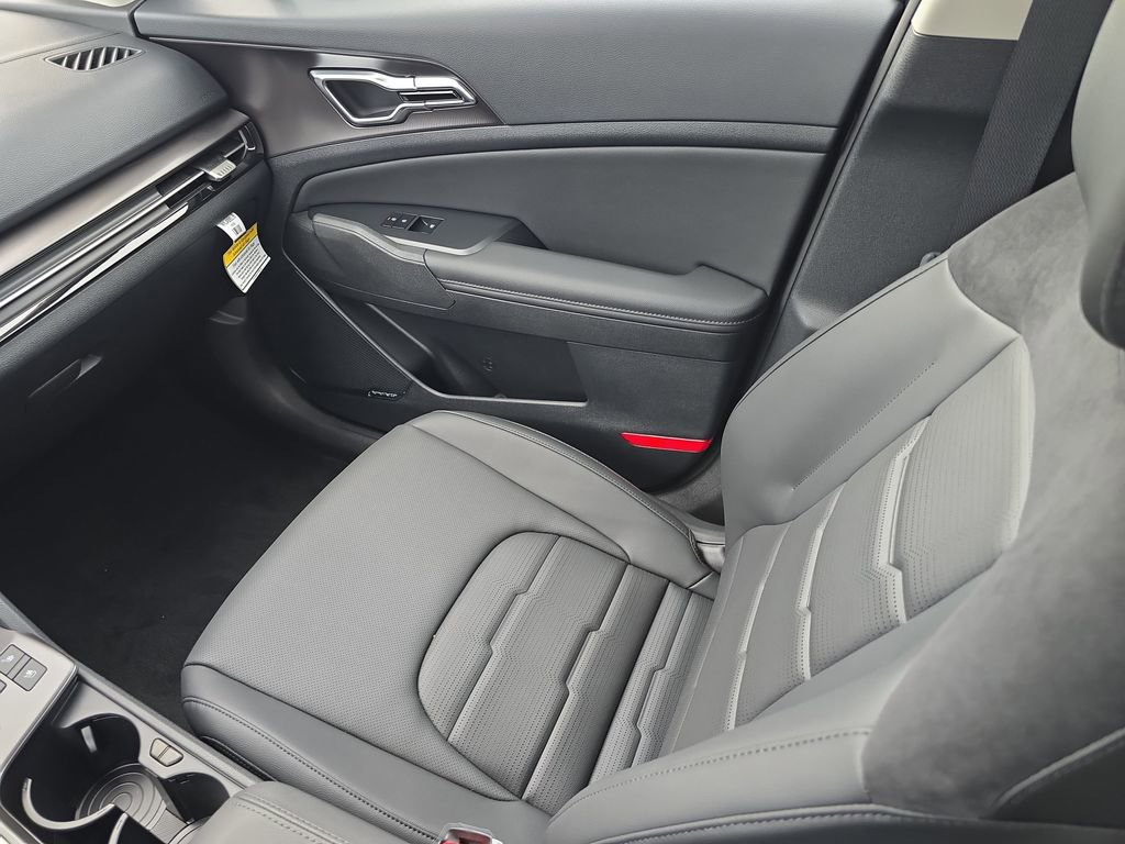 New 2026 Kia Sportage SX image 18