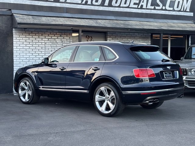 Used 2019 Bentley Bentayga AWD/4WD image 21