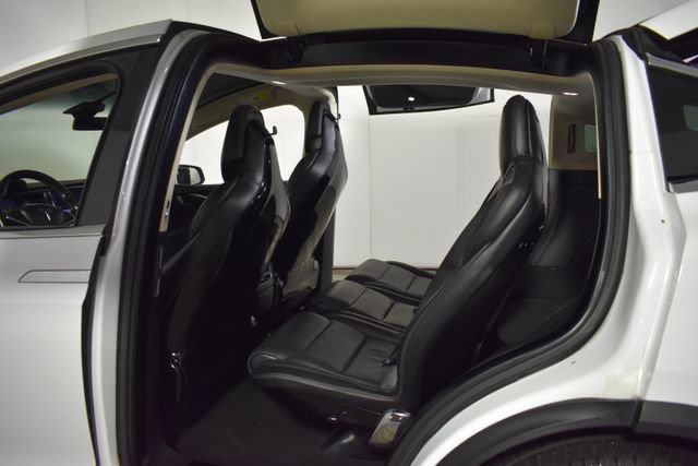 Used 2016 Tesla Model X 90D AWD/4WD image 33