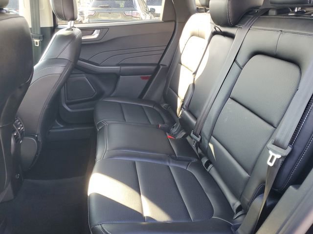 Certified 2022 Ford Escape Titanium w/ Class II Trailer Tow Package image 12