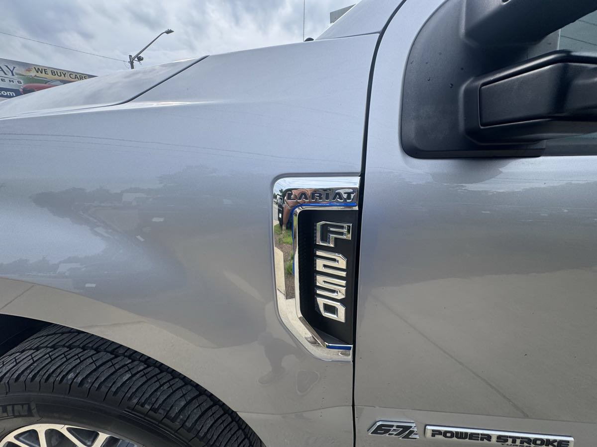 Used 2021 Ford F250 Lariat w/ Lariat Ultimate Package AWD/4WD image 24