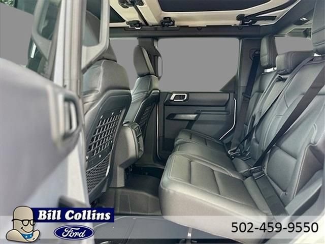New 2025 Ford Bronco Badlands w/ Sasquatch Package AWD/4WD image 28